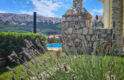 Villa Planina - Idyllisches Ferienhaus mit Pool und Meerblick in Baška - Idyllic Mountain Villa with Pool and Sea View in Baška - Krk - Foto 9