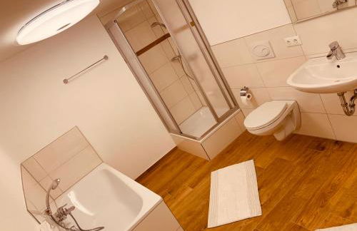 FELIX LIVING 7, Gruppenwohnung mit Oberhausblick, Dachterrasse & Parkplatz - Photo 10