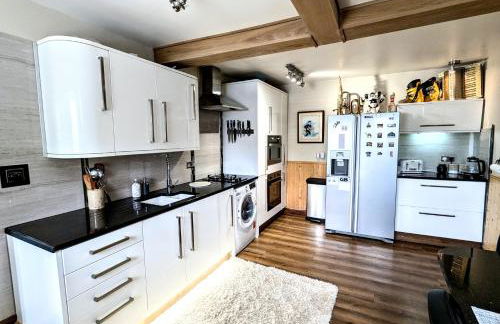 Ramsgate Seafront Apartment with Jacuzzi Bath & Pool Table - Foto 8