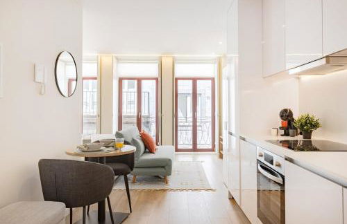 Studio Central 111 Collection - Photo 5