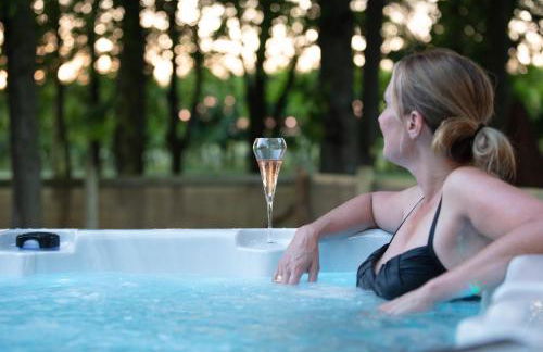 Luxury Silver Birch Lodge: Hot Tub/BBQ/Fire Pit - Foto 3