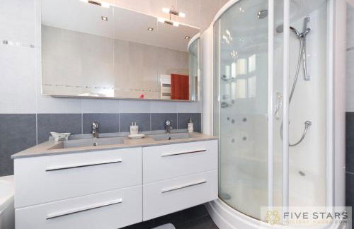 Le Majestic Promenade - Five Stars Holiday House - Foto 24