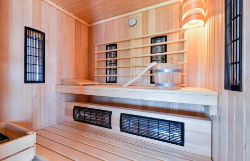 Gorgeous Home In Martinkovec With Sauna - Foto 18