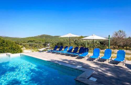 Cozy and Chic Little House with Pool Ivinj-2 - Foto 35