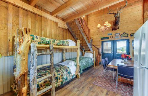 Cozy Cora Studio Cabin with Wind River Mtn Views - Photo 10