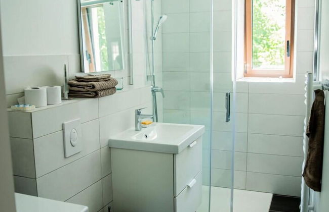 Bright, Modern Loft Comfortable Vacation Home - Foto 13