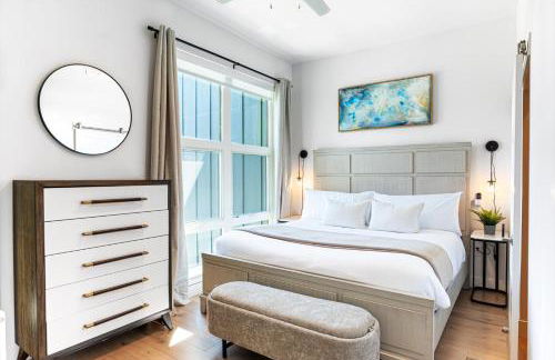 Dwntn Lux Townhome - Best Amenities- 3BD, 4BA - Photo 5