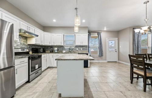 Spacious Grand Prairie Getaway - Foto 9