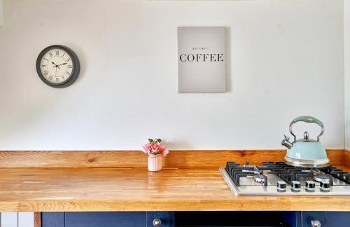 Extraordinary Huts Ltd - Photo 76