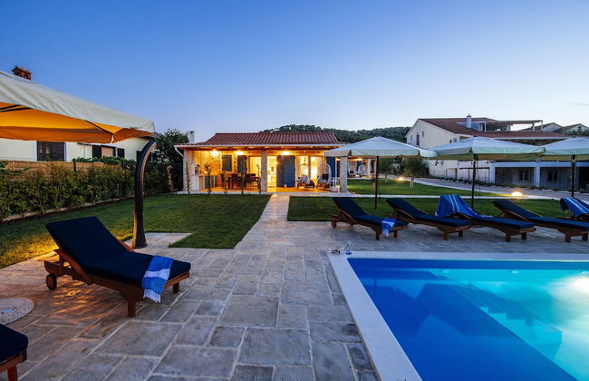 Dalmatian Pearls - Photo 49