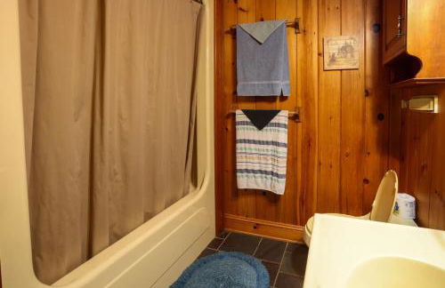 Mountain Lodge - Heated Pool 83 Degrees - Photo 20