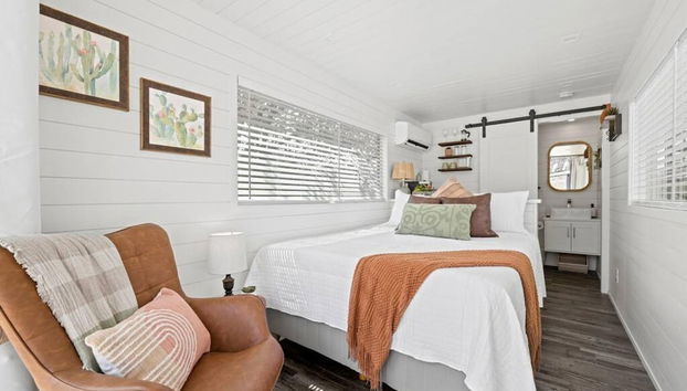 New The Saguaro-tiny Shipping Container Home - Foto 5, Habitación