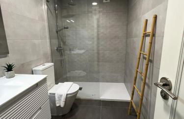 WHITE Con Parking Gratis - Foto 24