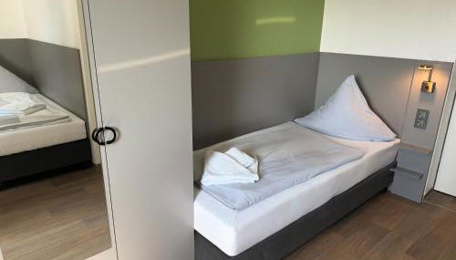 SKYBASIC Merseburg - Foto 2, towels, wardrobe