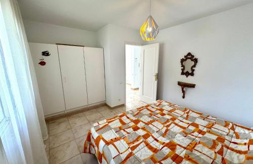 Villa Casa Lilo, en jardin grande,con una gran piscina, con pérgola y barbacoa - Foto 37