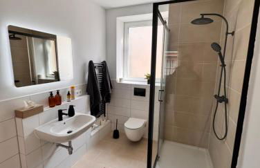 NEW Premium Apartment - Familienfreundlich, Parkplatz & in Wassernähe - Foto 10