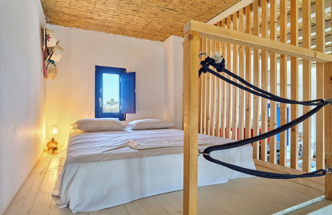 Blue and Green in Luxury - Photo 3