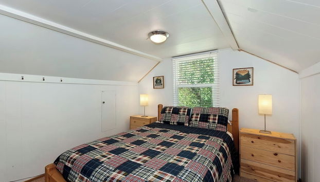 Sunshine Cabin - Cozy 2-Story Getaway - Foto 5, Habitación