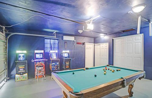 Modern 4 Bedroom -Kosher - Heated Pool - Game Room - Foto 27