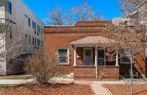 HOT TUB Firepit Pool Table Patio Cozy Downtown Denver - Foto 20