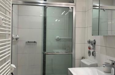 Gipfelblick mit Hallenbad und Sauna - Photo 12