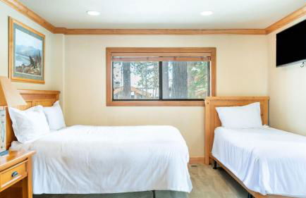 Luxury Incline Village Cabin w Lake Views Game Room Firepit Beach Access - Foto 39