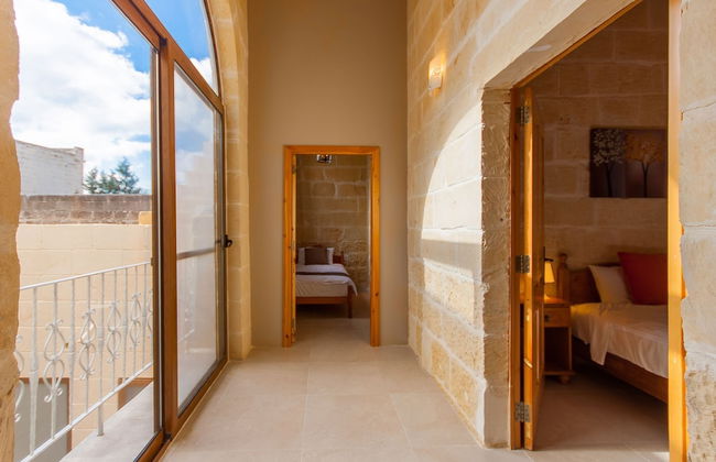 Naduri, Beautiful Gozitan Villa + Pool - Foto 13