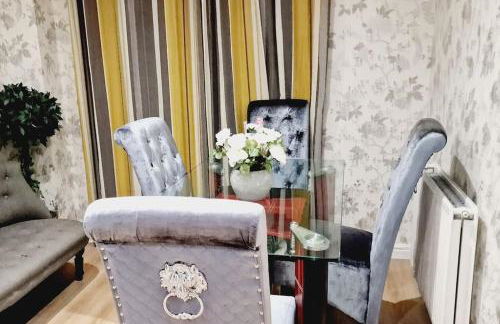 Modern Home near London ensuite room, 3 toilets - Foto 24