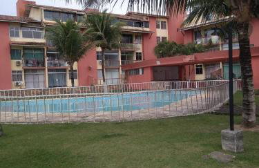 Apartamento pé na areia dois quartos piscina e lazer! - Foto 12
