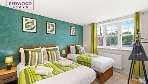 Spacious 4 Bedroom 2 Bath Serviced Home For Contractors & Families with X2 Free Parking Spaces, Fast WiFi - Hosted By Redwood Stays - Foto 3