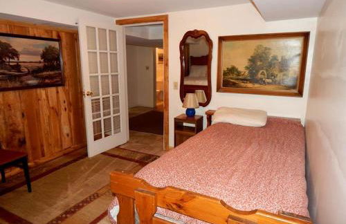 Secluded Cabin Rental for a Large Group Getaway on the Shenandoah River near Luray, Virginia - Photo 31