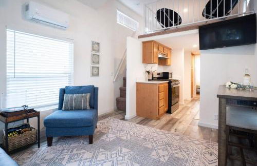 The BEST Tiny Home Loft and Private Yard - Foto 11