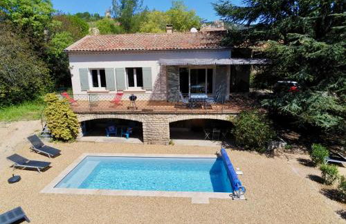 Maison avec piscine chauffée, centre village - Foto 2