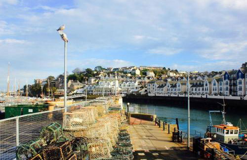 Quirky fisherman's cottage by the sea in Brixham - Photo 50