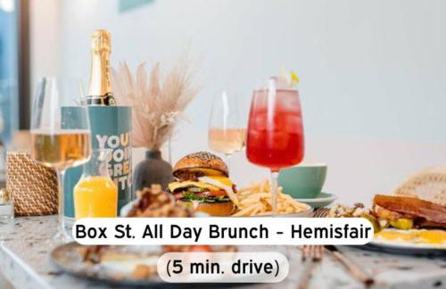 1BR Escape w Pool,Gym-Near Rvrwalk,Dome & Cnv Ctr - Foto 36