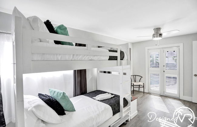 6 BR With Heated Pool Close to Beach - Foto 2