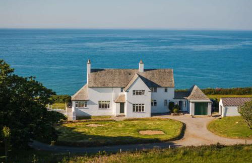 Cliff Top - Panoramic Sea Views with Spa & Hot Tub - Photo 45