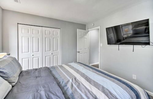 Bright Norfolk Home with Deck Less Than 3 Mi to Town! - Foto 18