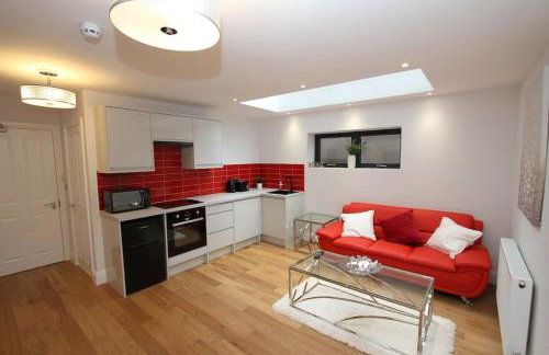 Lovely One Bed Apartment-Near All Transport-Village-FreeParking - Foto 2