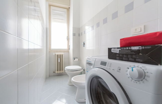 Milan Style Apartment - Photo 33