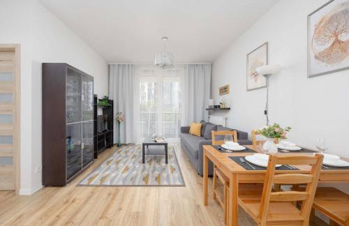 Modern Apartment in Warsaw with Parking and Balcony by Noclegi Renters - Photo 14