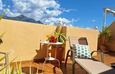 Ático fresco y luminoso con aparcamiento privado - Foto 12