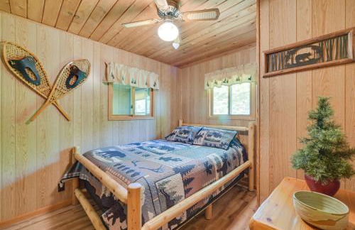 Grill and Fire Pit Waterfront Cameron Retreat! - Foto 19