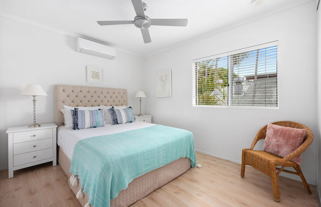 Noosa Outrigger Beach Resort - Photo 19