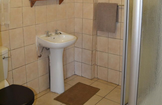 Log Cabin & Settlers Village - Photo 19