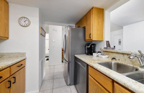 Stylish Townhome on Golf Course Red Rock View - Foto 19