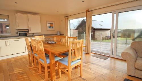 ON-SITE WATERSPORTS family lodge - Foto 3