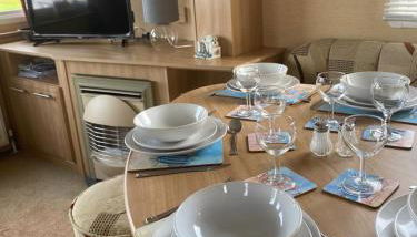 Comfy 2 bed holiday caravan - Foto 3