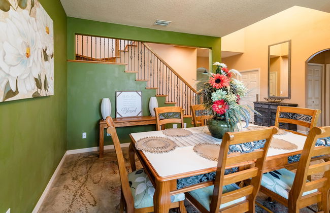 Chic Renovated Oasis: Disney & Universal Nearby 4 Bedroom Home by RedAwning - Foto 30