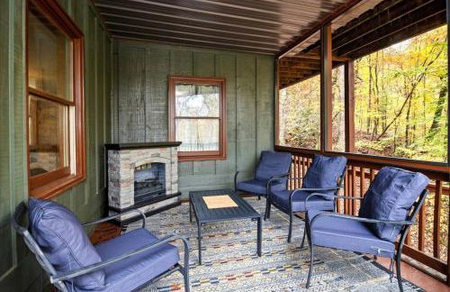 4 BR Mountain Cabin with Hot Tub & Fire Pit in GA - Foto 8
